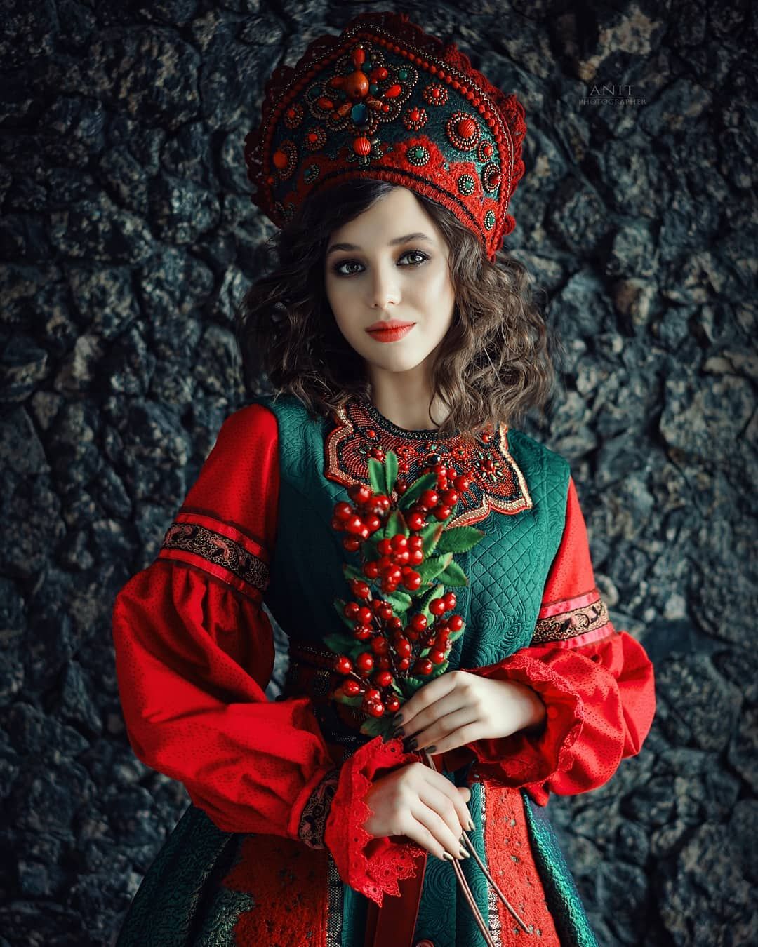 Nude girl Women in Slavic costumes in Shiraz