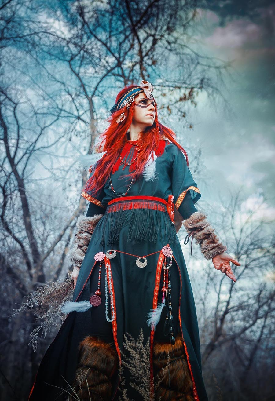 Girls in Slavic costumes underwear in Shiraz