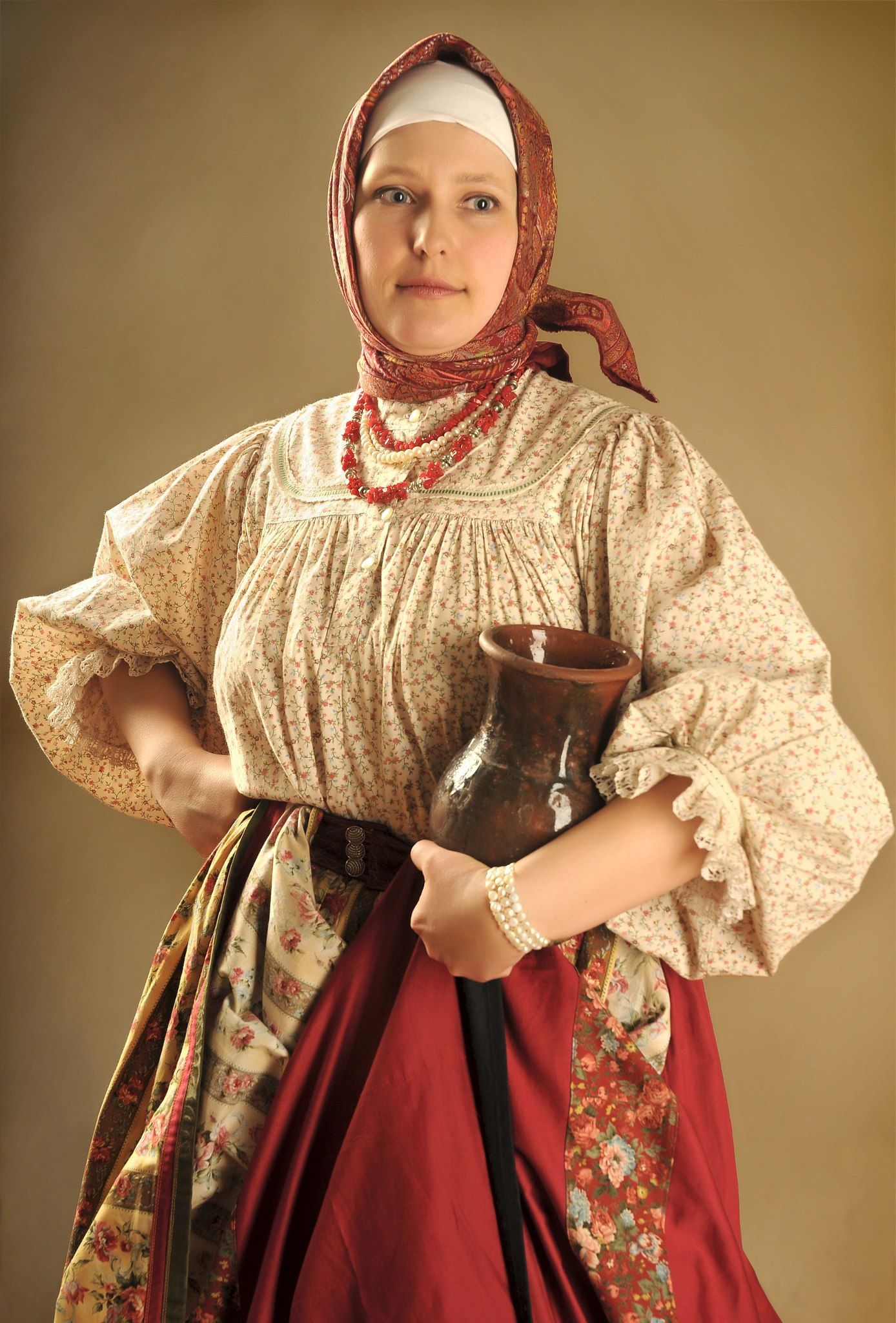 Girls in Slavic costumes in Shiraz